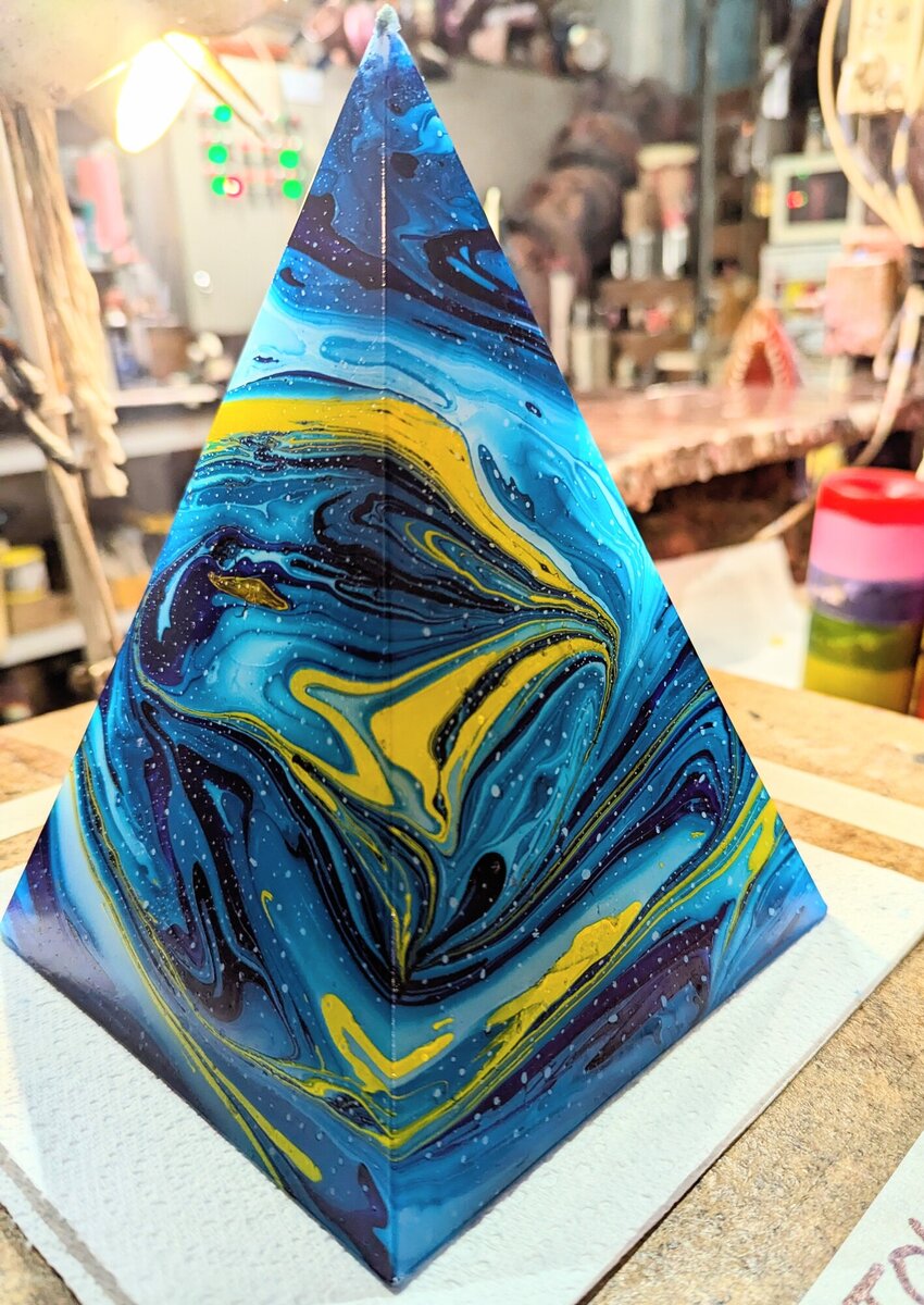 Marbled 100 hour Pyramids
